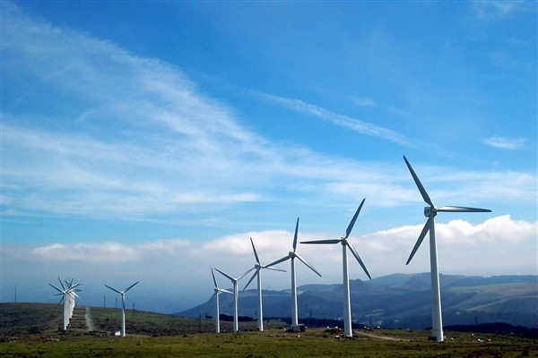 Enerji ve Tabii Kaynaklar Bakanı Alparslan Bayraktar, nisan ayında güneş