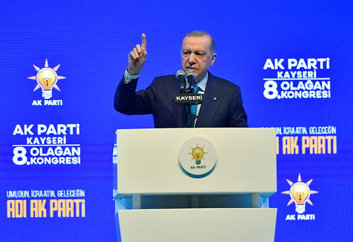 Cumhurbaşkanı Erdoğan, Kayseri il kongresinde yaptığı konuşmada Türkiye'nin terörle mücadeledeki