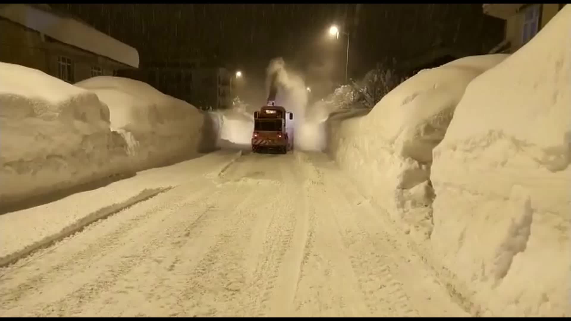 Birkaç gün önce Tunceli genelinde etkili olan yoğun kar yağışı